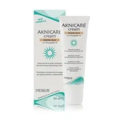 Synchroline Aknicare Cream Teintée Doré Emulsione Colorata Per Pelli Acneiche 50ml